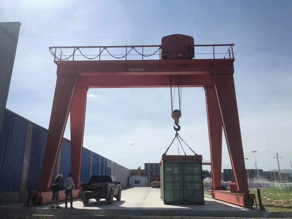 门式起重机介绍 - 河南省重力起重机有限公司